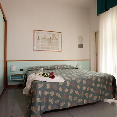 Hotel Gaby Rimini Exterior photo