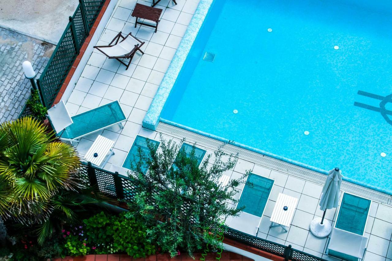 Hotel Gaby Rimini Exterior photo